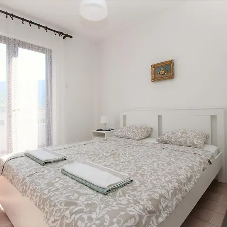 Teljega Guest house *